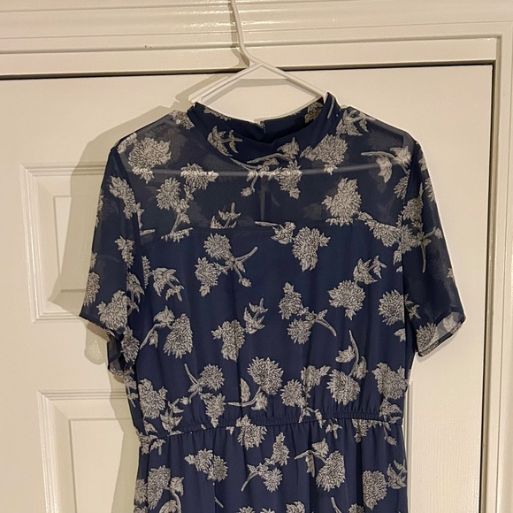 Lulu's Blue Floral Midi Dress - Picture 3 of 3